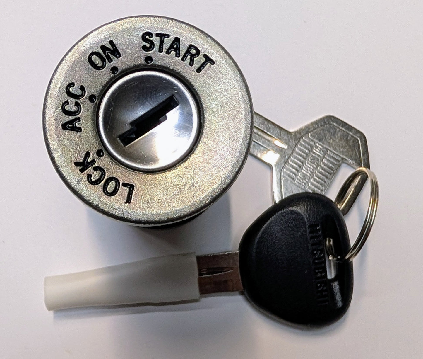 NEW OEM Ignition Lock Cylinder Mitsubishi Mirage 89-92, Galant 88-93 Auto