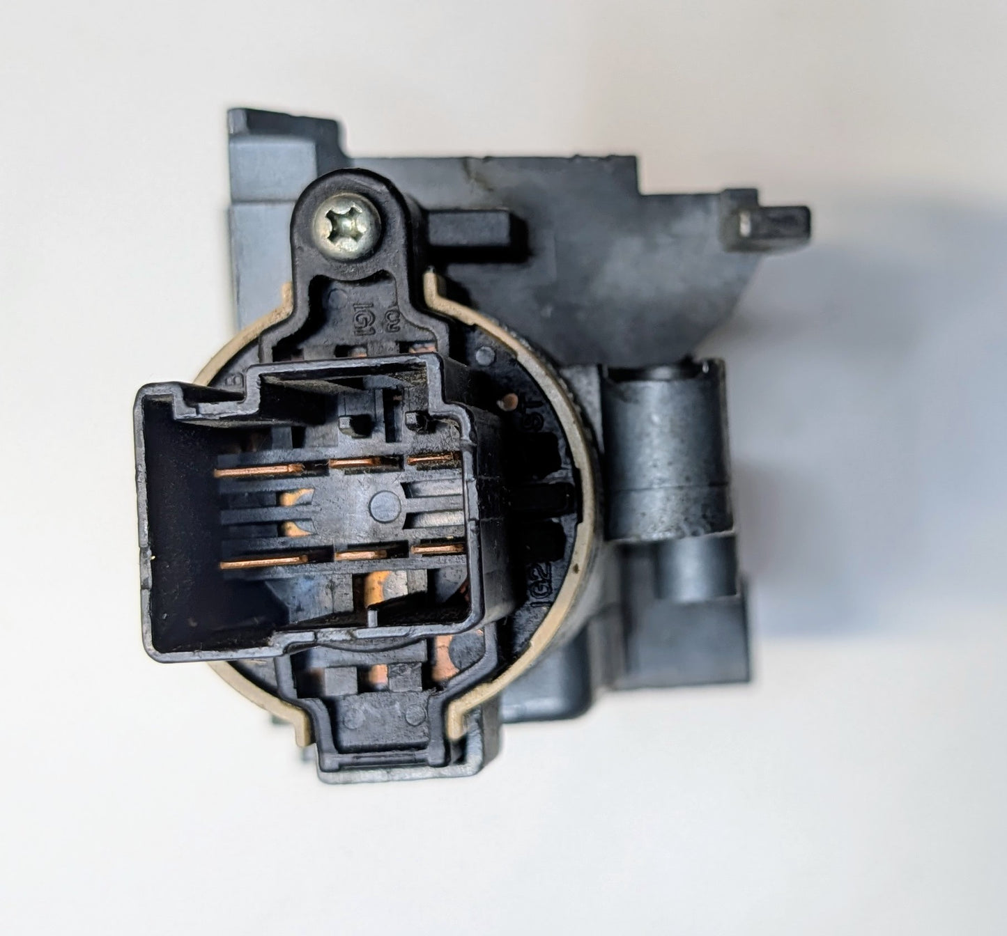 OEM Ignition Lock Housing Mazda SL-34