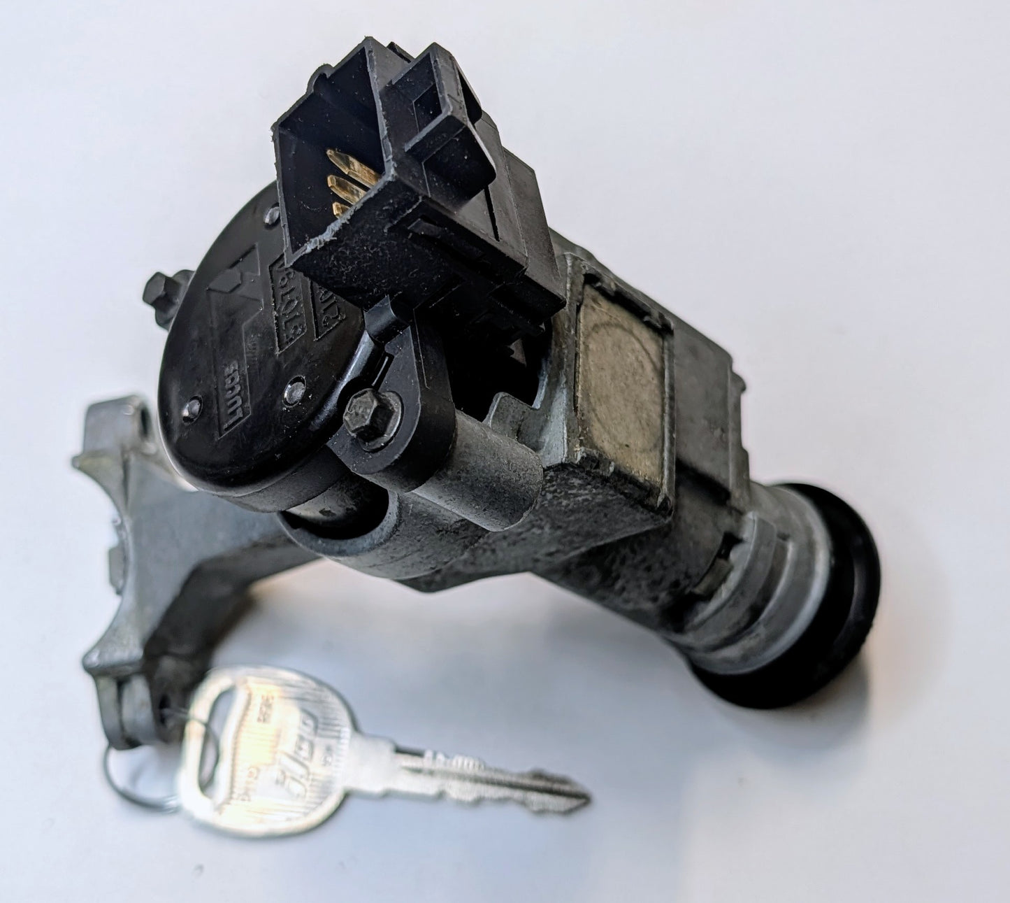 OEM Ignition Lock Saturn SC 97-99 SL 97-99 SW 97-99