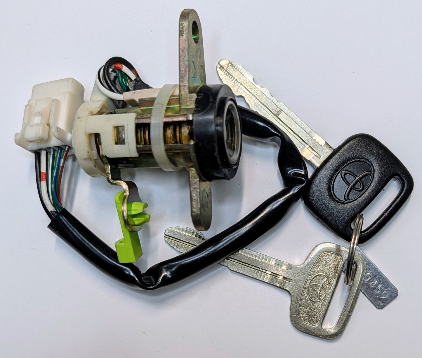 NEW OEM Driver Side Door Lock Cylinder Toyota Supra 93-98 (69052-14200)