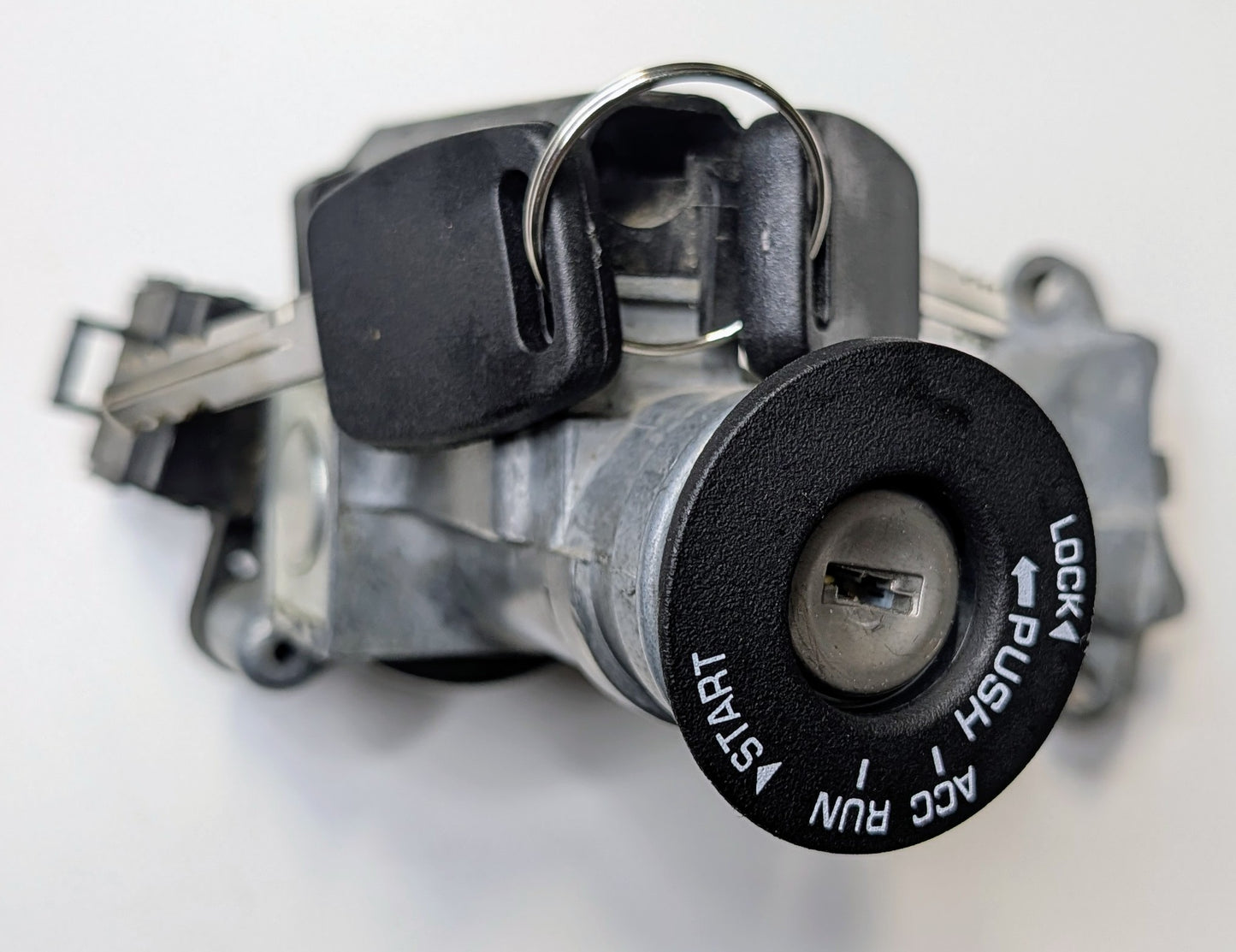 OEM Ignition Lock Saturn SC 95-96 SL 95-96 SW 95-96
