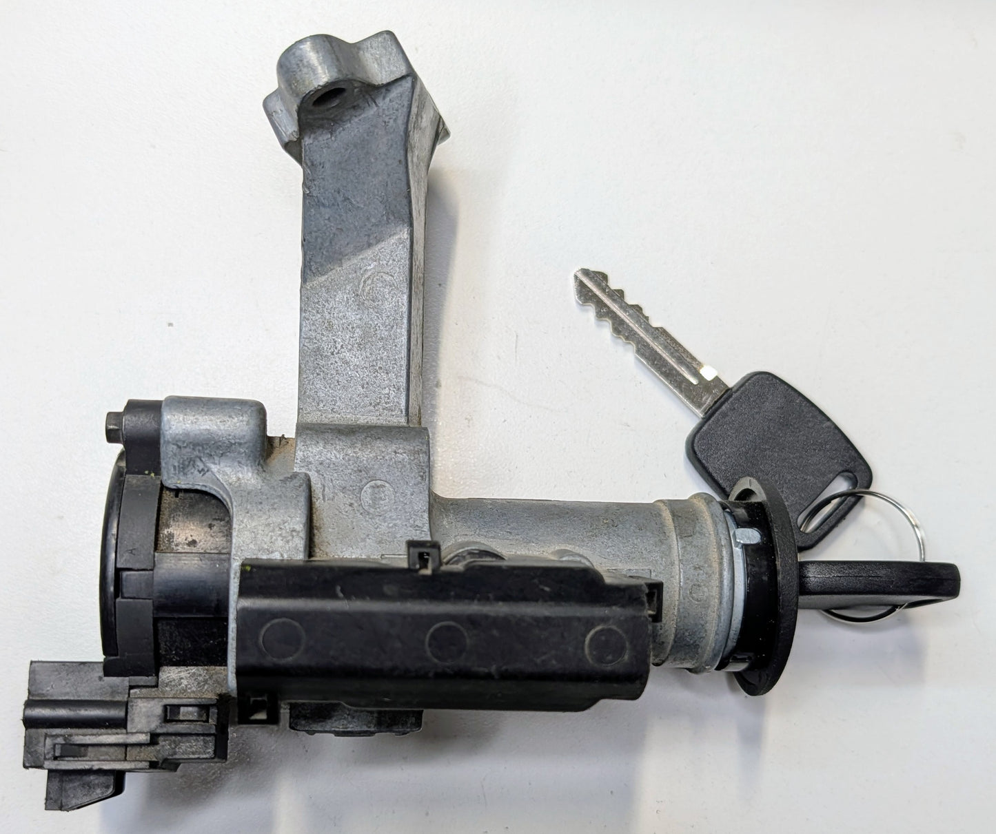 OEM Ignition Lock Saturn SC 95-96 SL 95-96 SW 95-96