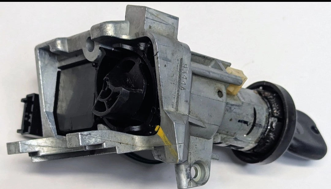 OEM Ignition Lock Housing Chevrolet Silverado GMC Sierra 07-13