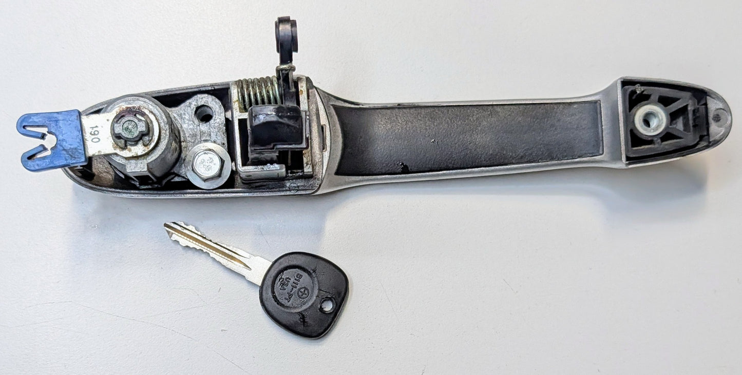 OEM Driver Side Door Handle Chevrolet Impala 06-16