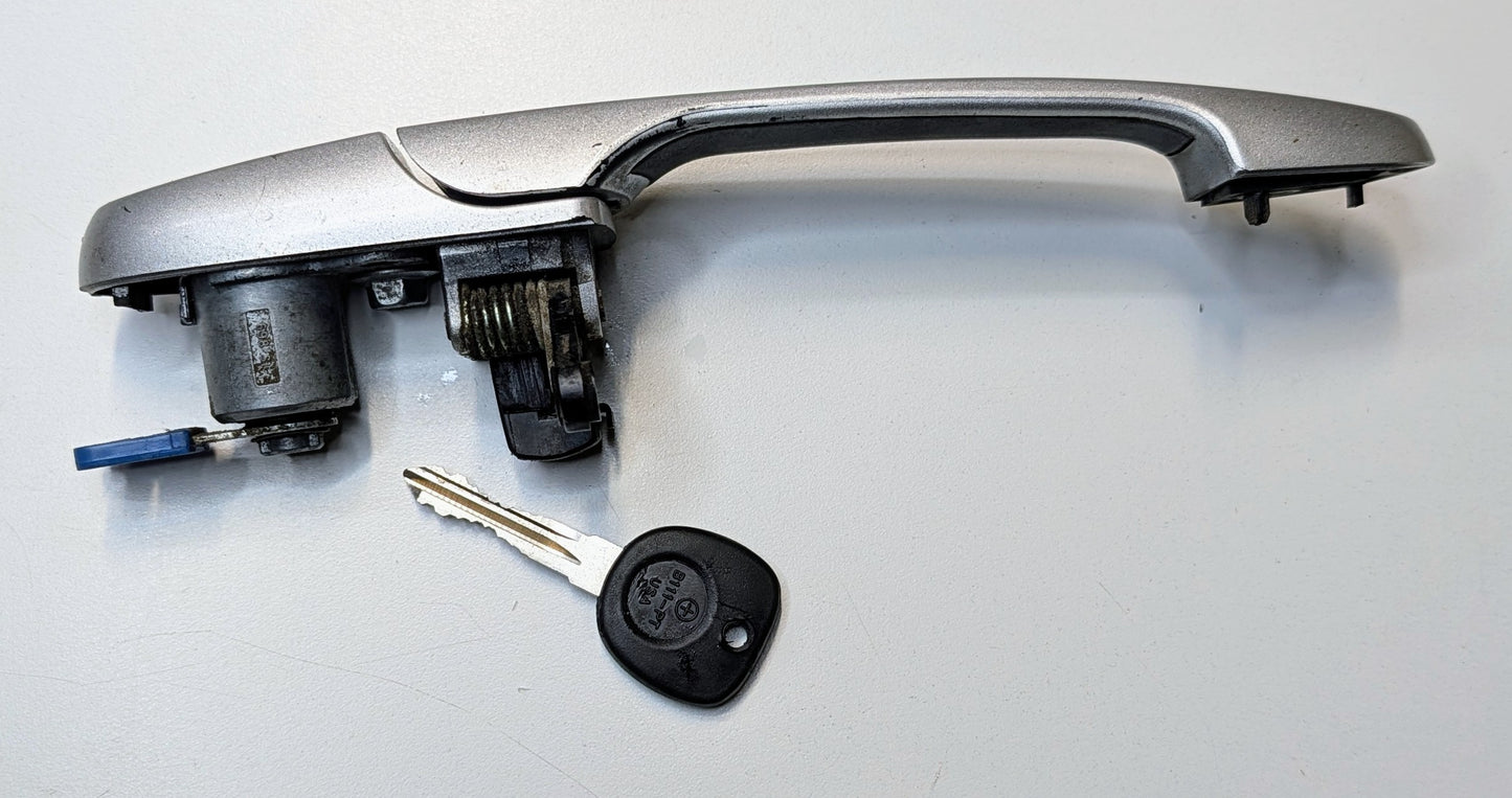 OEM Driver Side Door Handle Chevrolet Impala 06-16