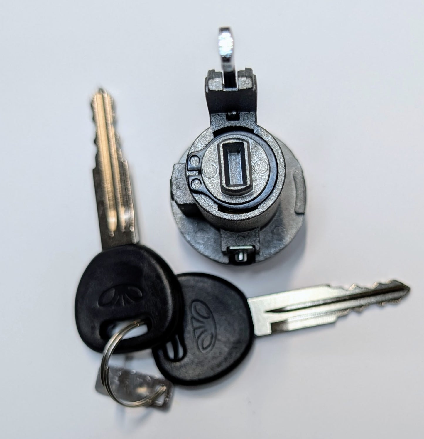 NEW OEM Ignition Lock Cylinder Daewoo Lanos 99-02