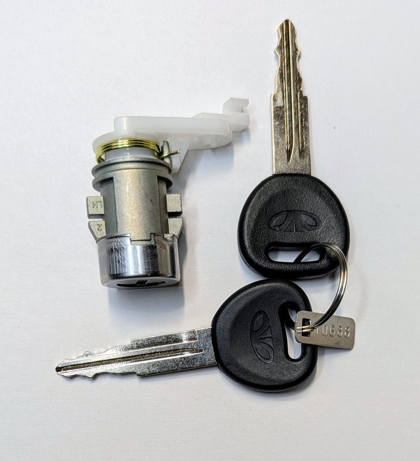 OEM NEW Driver Side Door Lock Cylinder Daewoo Lanos 99-02