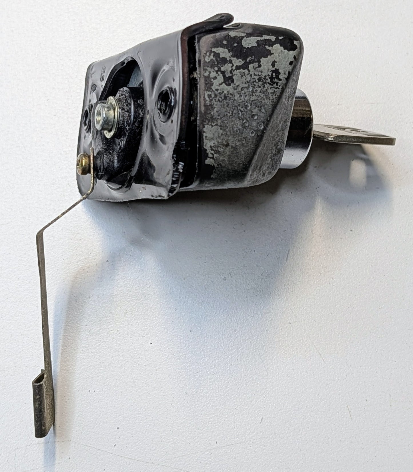 OEM Trunk Lock Cylinder Mercedes W123 77-83 240D (1237500385)