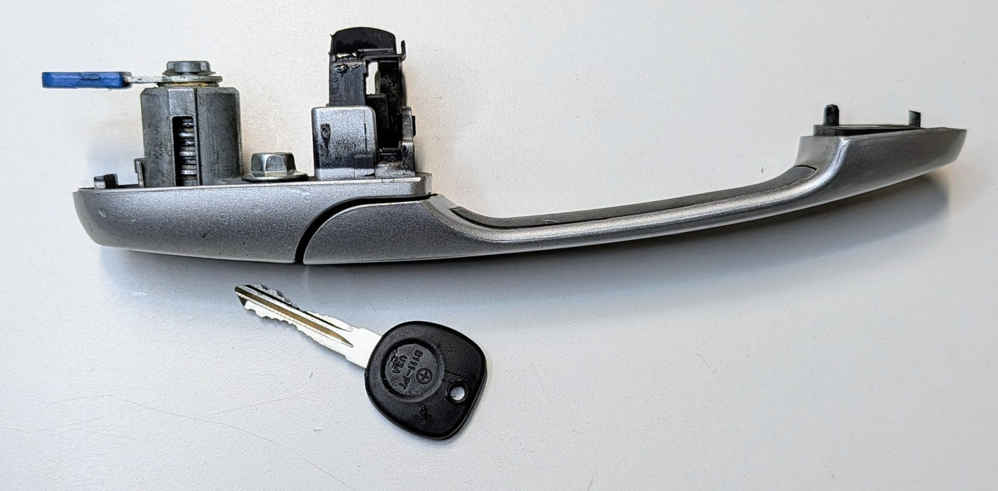 OEM Driver Side Door Handle Chevrolet Impala 06-16