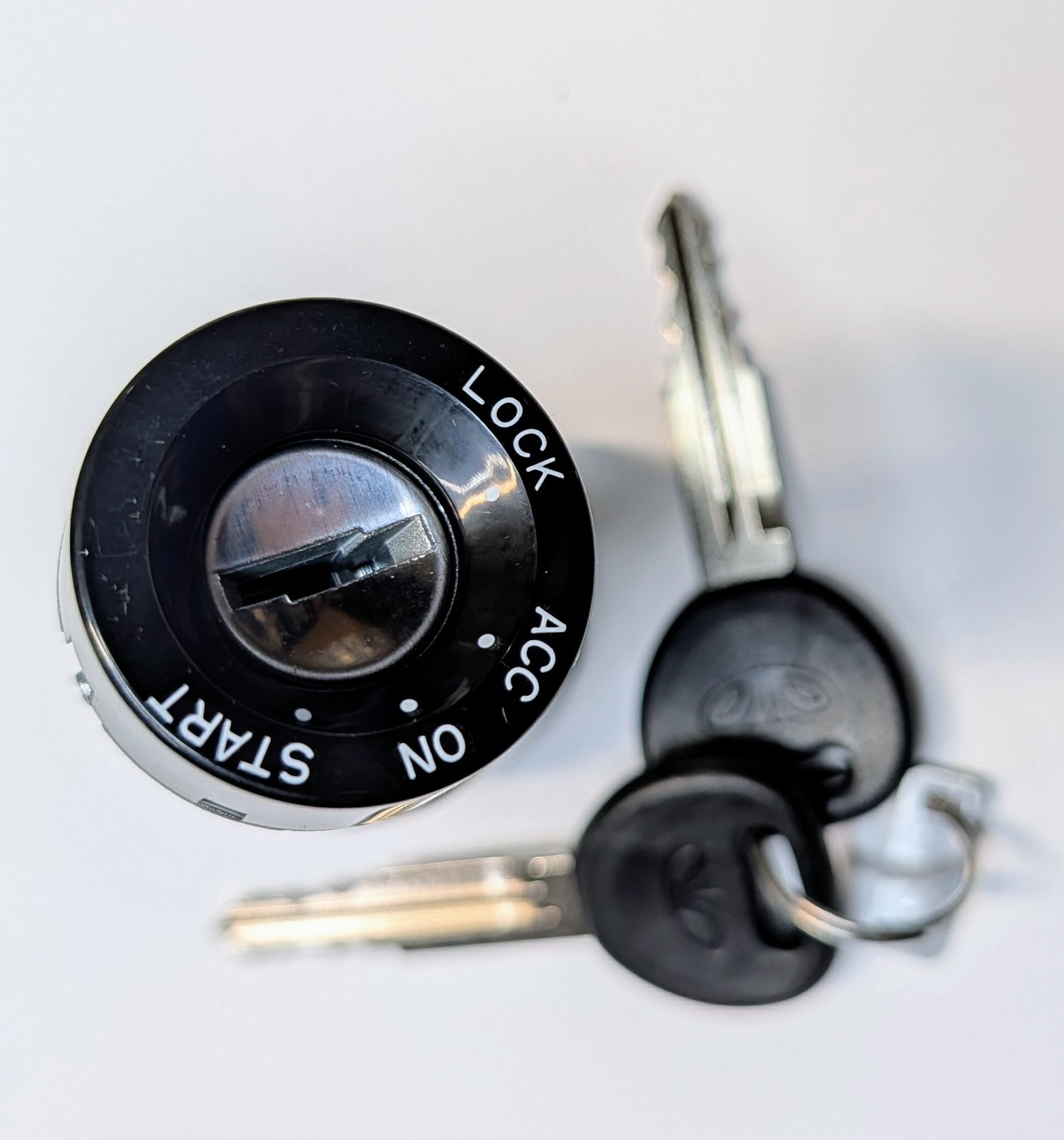 NEW OEM Ignition Lock Cylinder Daewoo Lanos 99-02