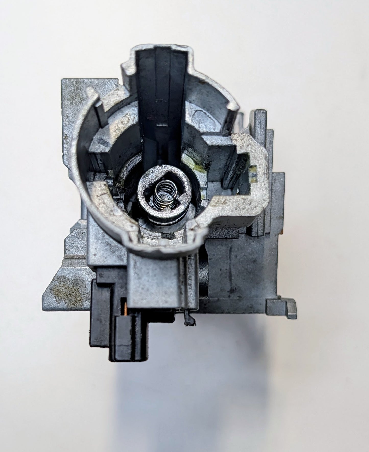 OEM Ignition Lock Housing Mazda SL-34