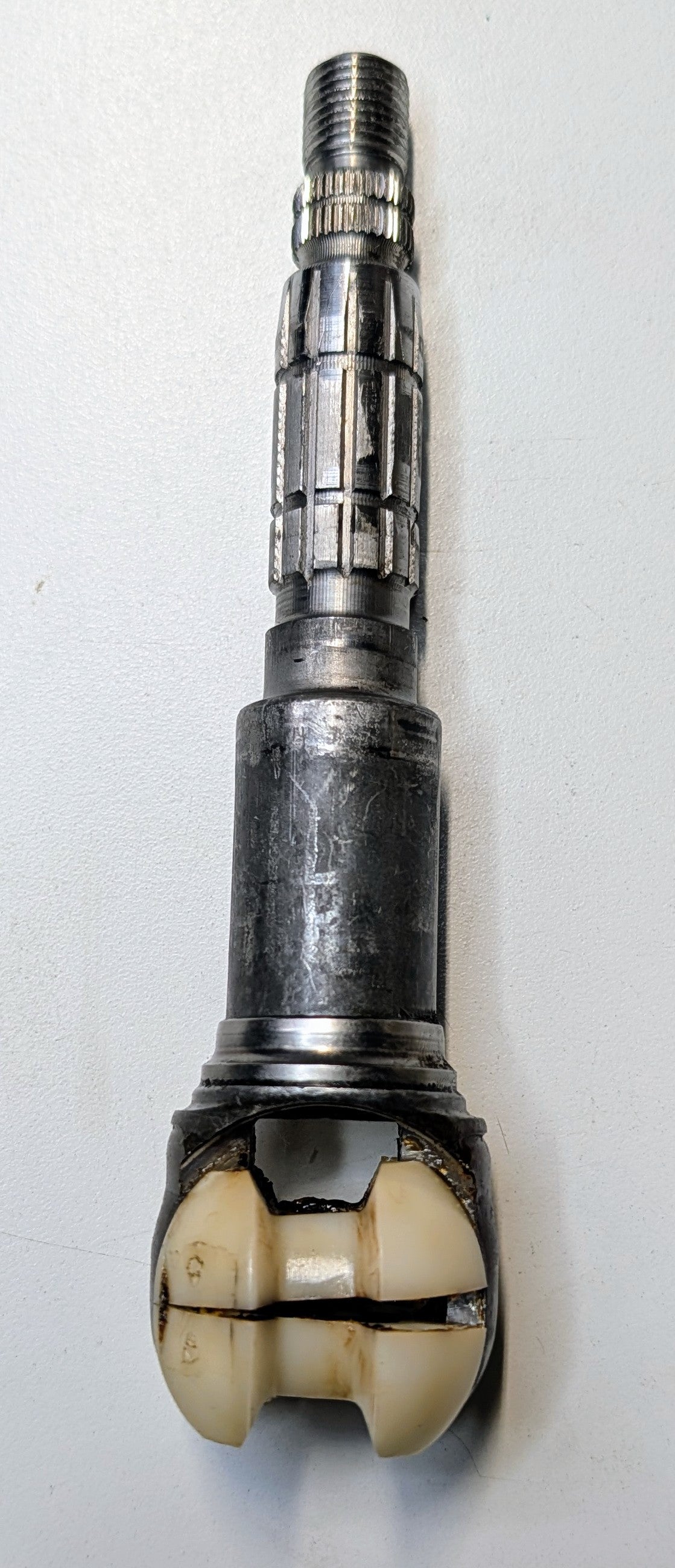 OEM Upper Steering Shaft Chevrolet Impala 06-16 (26074286)