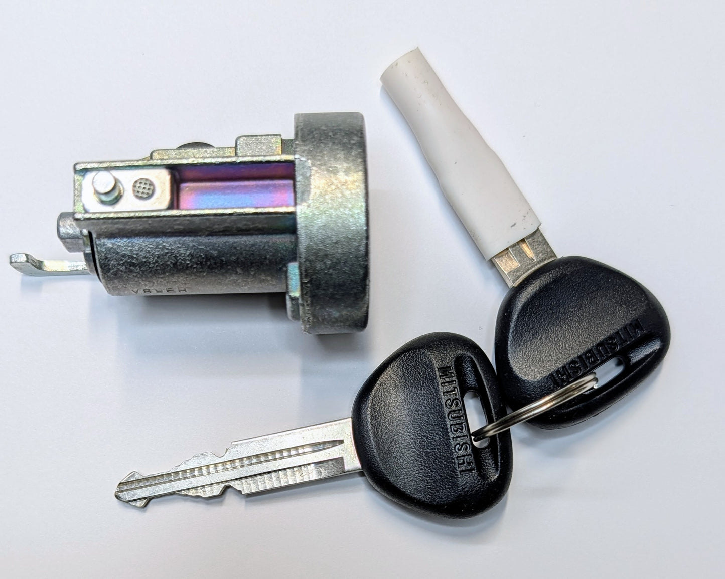 NEW OEM Ignition Lock Cylinder Mitsubishi Mirage 89-92, Galant 88-93 Manual