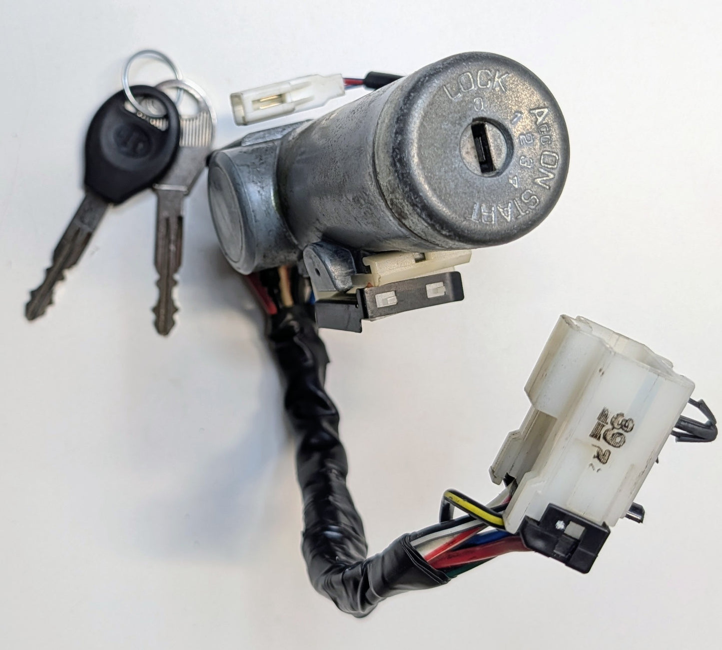 OEM Ignition Lock Nissan Xterra 00-04 Auto Transmission
