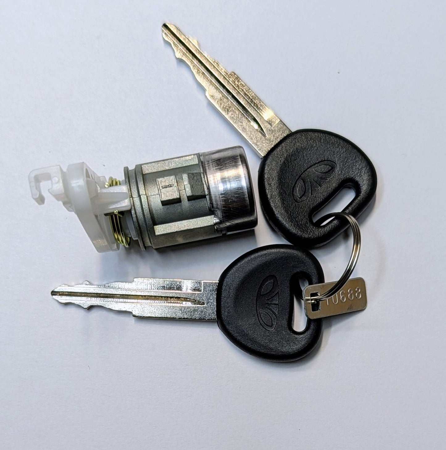 OEM NEW Driver Side Door Lock Cylinder Daewoo Lanos 99-02
