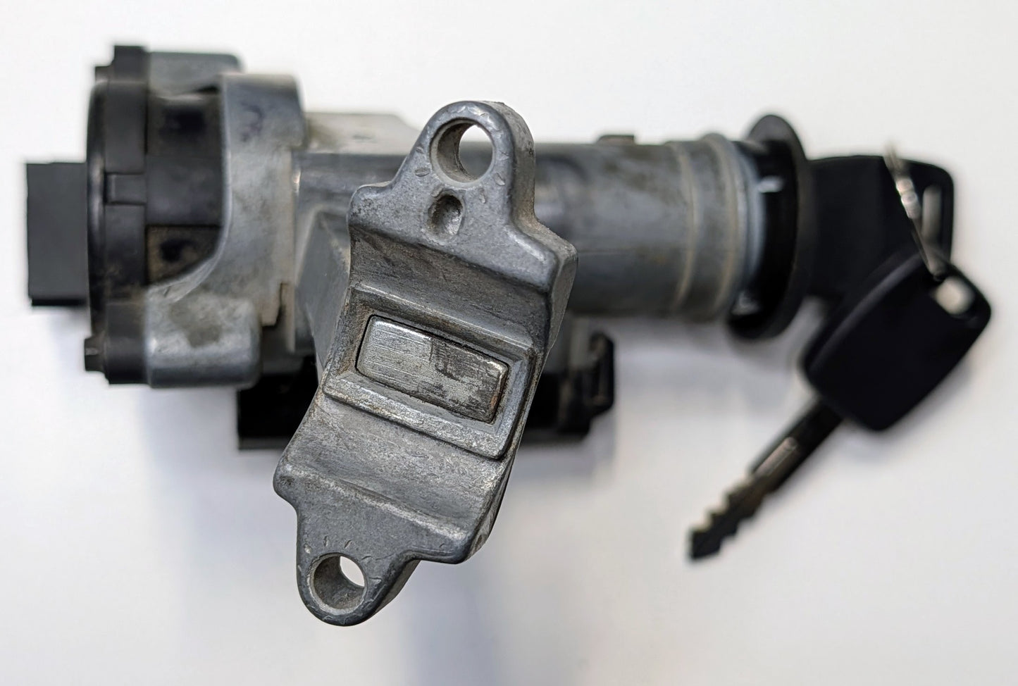 OEM Ignition Lock Saturn SC 95-96 SL 95-96 SW 95-96