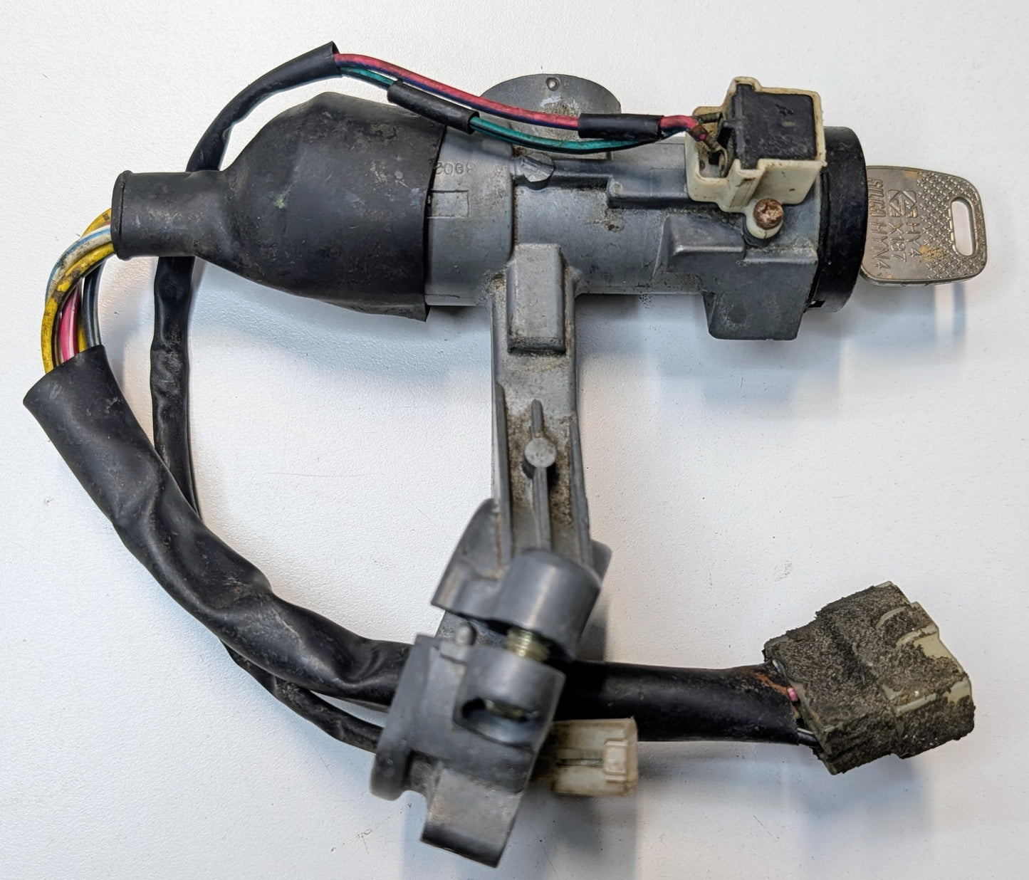 OEM Ignition Lock Hyundai Sonata 88-89
