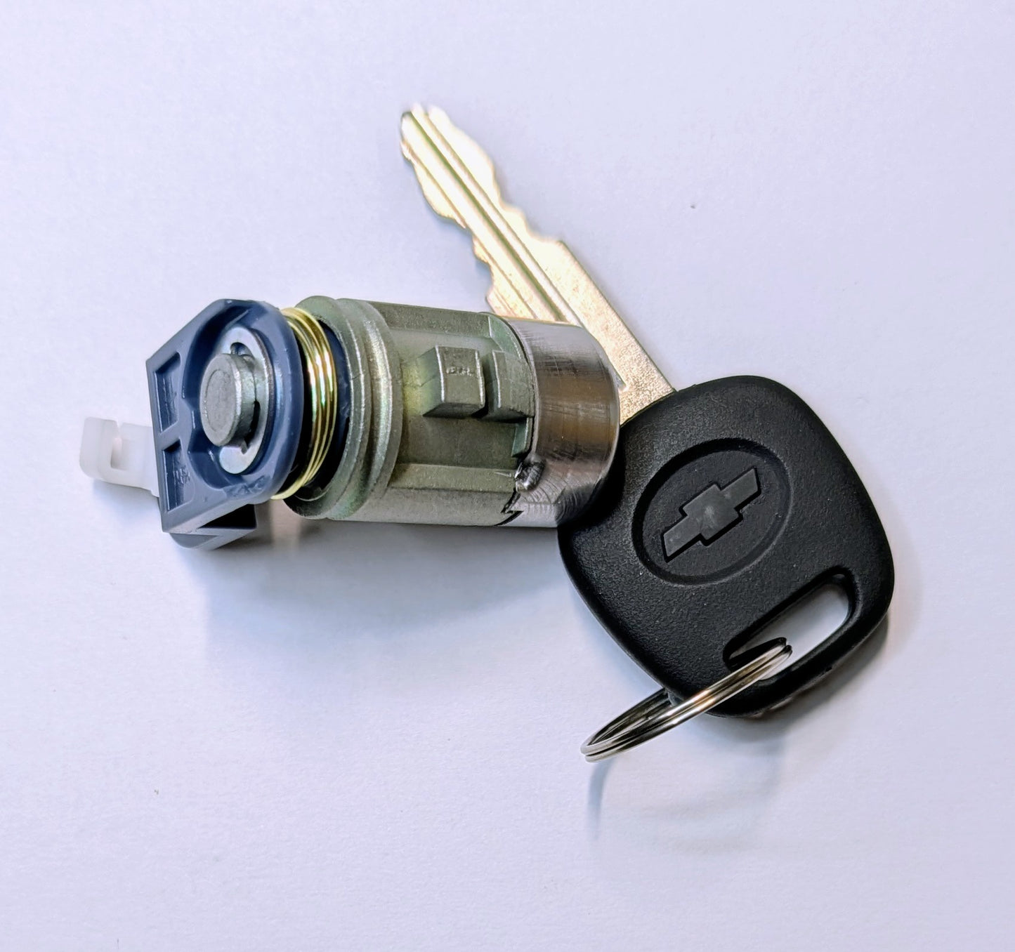 OEM NEW Passenger Side Door Lock Cylinder Suzuki Verona 04-06