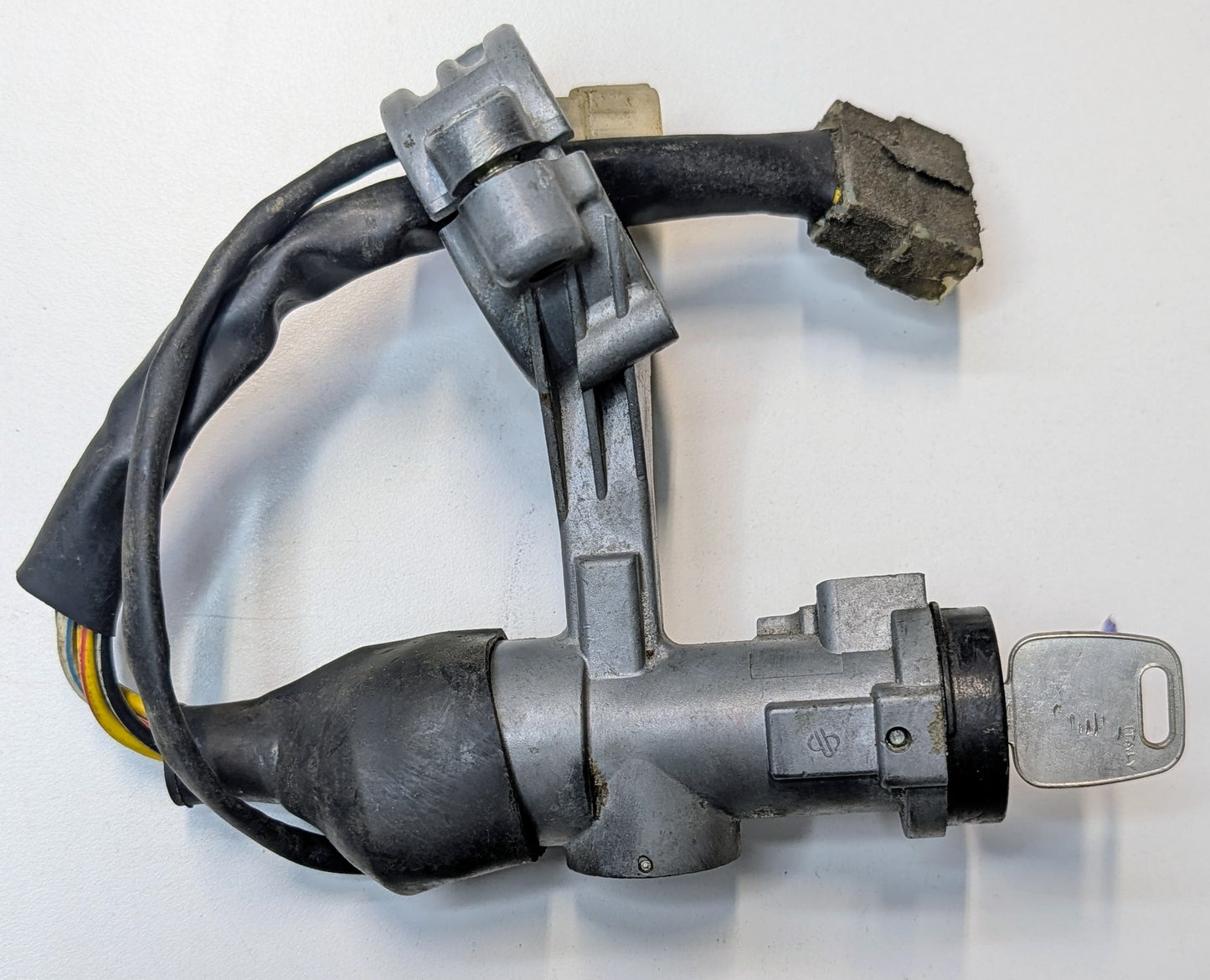 OEM Ignition Lock Hyundai Sonata 88-89