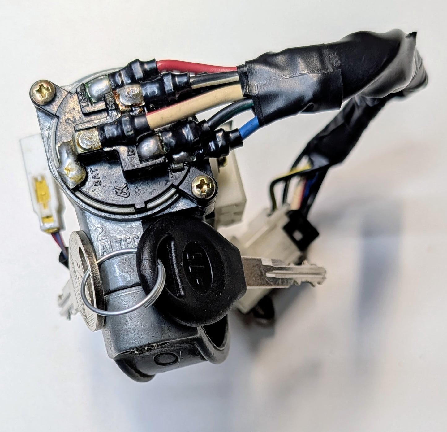 OEM Ignition Lock Nissan Xterra 00-04 Auto Transmission
